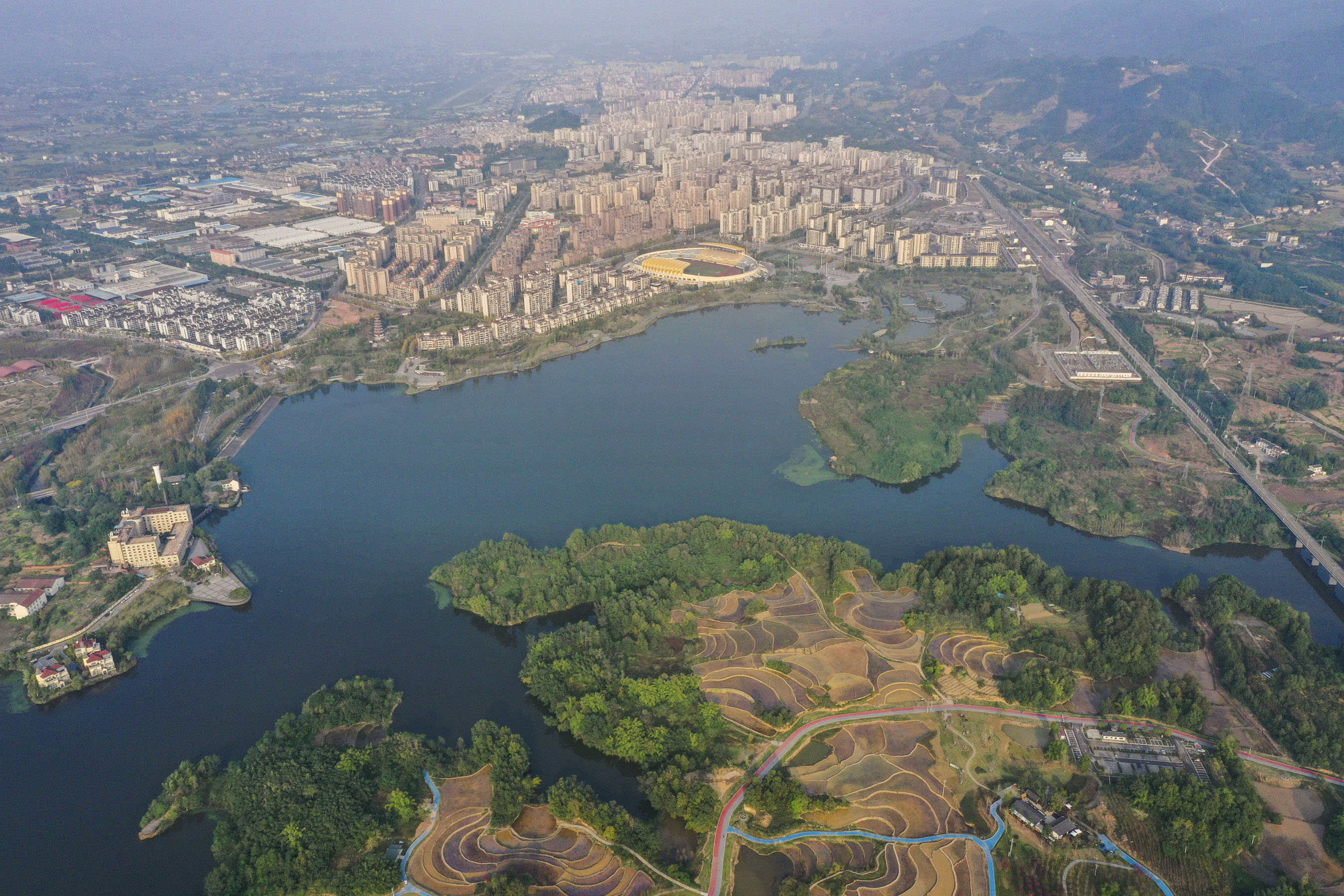 沒有大江大湖為何能成“國際濕地城市”？——重慶市梁平區(qū)探索濕地保護(hù)利用新路徑觀察