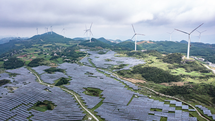 中國光伏風電產業(yè)何以領跑全球